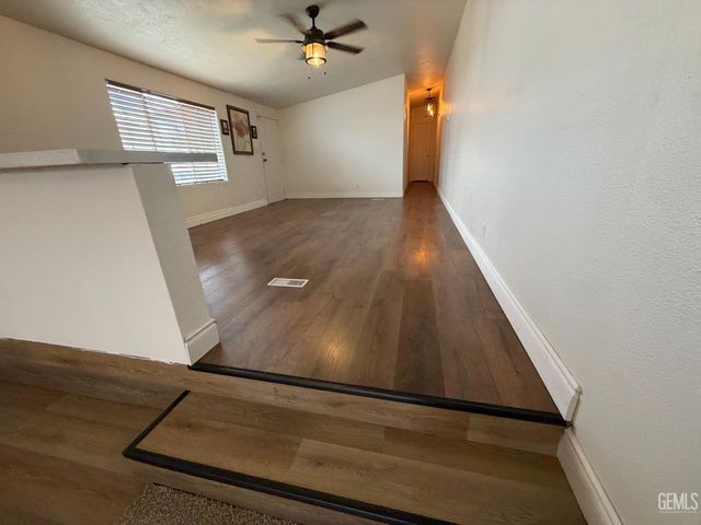 6601 Eucalyptus Drive 236, Bakersfield, CA 93306