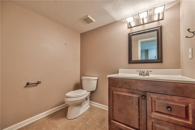 16164 Linden Street, Overland Park, KS 66085