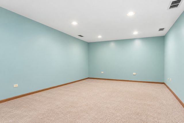 1310 E Ironwood Drive, Mount Prospect, IL 60056