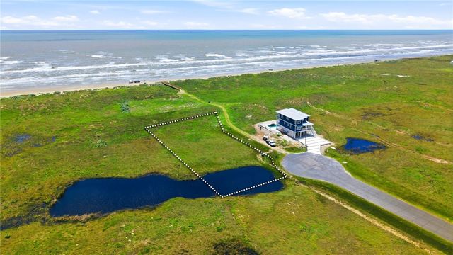 3 Mustang Island Estates Dr, Port Aransas, TX 78373