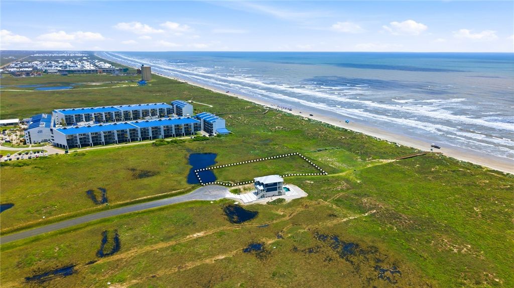 3 Mustang Island Estates Dr, Port Aransas, TX 78373