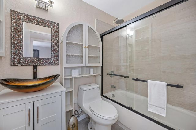 5931 Via Casitas, Carmichael, CA 95608