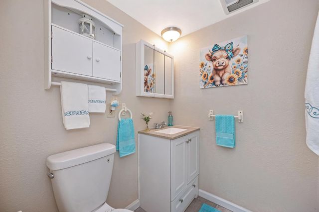 5931 Via Casitas, Carmichael, CA 95608