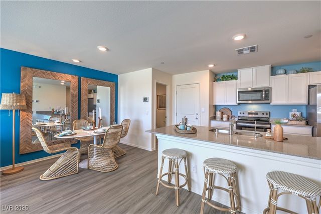 6078 Cosmos Garden Street, North Las Vegas, NV 89081