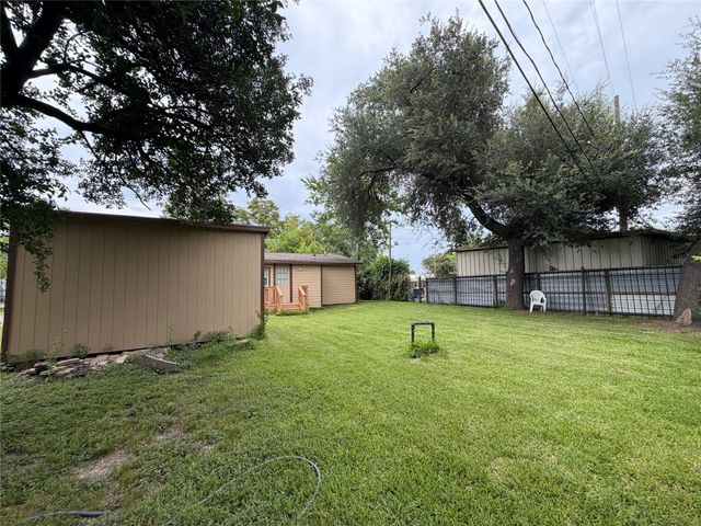 8907 Meadow Vista Boulevard, Houston, TX 77064