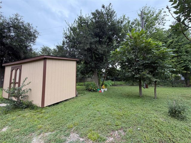 8907 Meadow Vista Boulevard, Houston, TX 77064