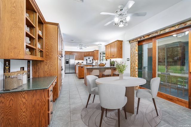 7244 SILVER SPUR TRL, Boerne, TX 78015