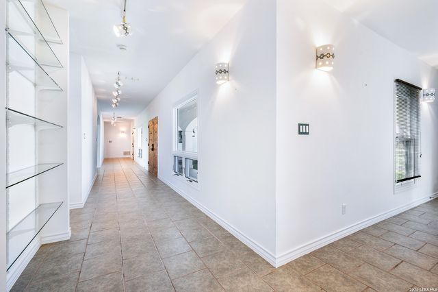 7244 SILVER SPUR TRL, Boerne, TX 78015