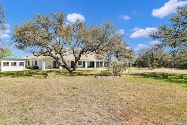 7244 SILVER SPUR TRL, Boerne, TX 78015