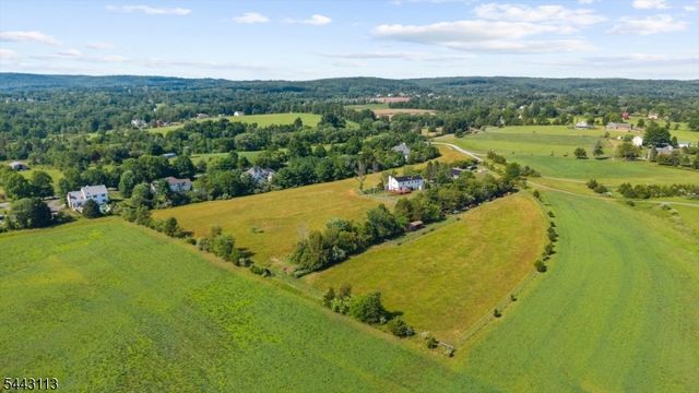 54 Rick Rd., Alexandria Twp., NJ 08848