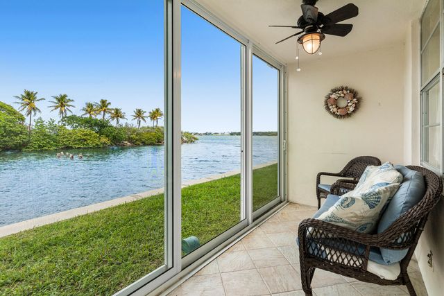 1820 New Palm Way 103, Boynton Beach, FL 33435