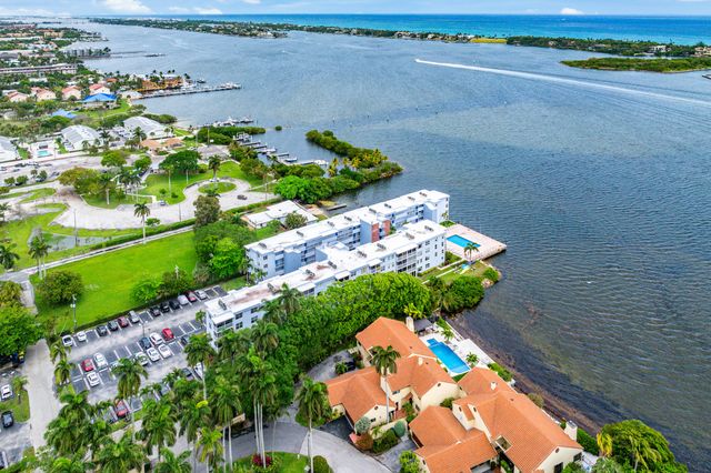 1820 New Palm Way 103, Boynton Beach, FL 33435