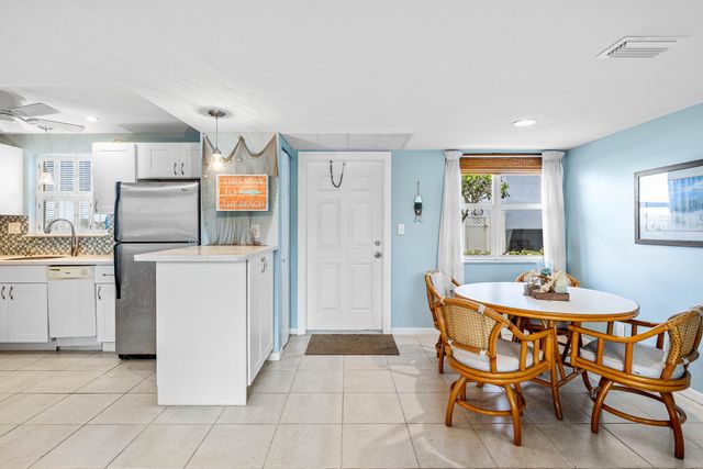 1820 New Palm Way 103, Boynton Beach, FL 33435