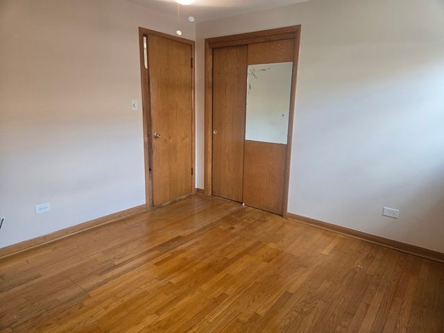 5325 W 53rd Place, Chicago, IL 60638
