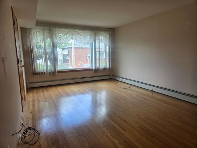 5325 W 53rd Place, Chicago, IL 60638