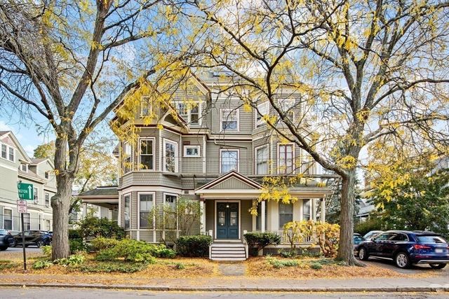 72 Cypress St 1, Brookline, MA 02445