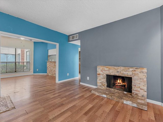 10179 Oakberry Street, Houston, TX 77042