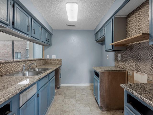 10179 Oakberry Street, Houston, TX 77042