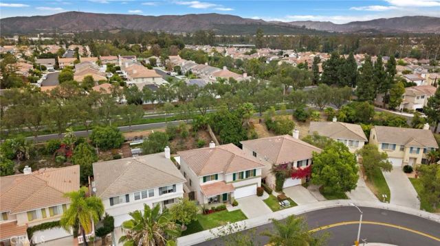 31 Tradition Place, Irvine, CA 92602