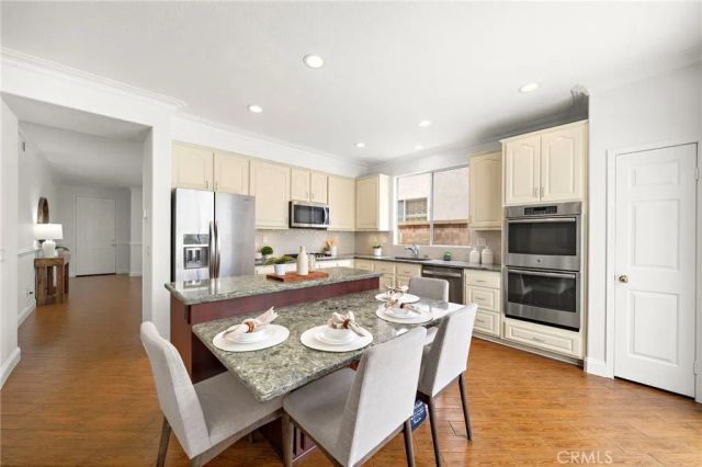 31 Tradition Place, Irvine, CA 92602