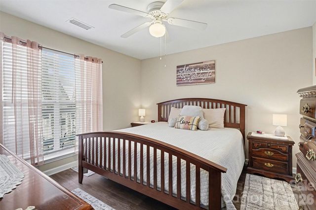 37 Hamiltons Harbor Drive 613, Clover, SC 29710