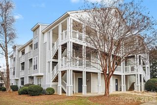 37 Hamiltons Harbor Drive 613, Lake Wylie, SC 29710