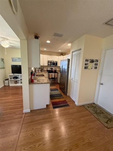 9290 SW 89TH TERRACE B, Ocala, FL 34481