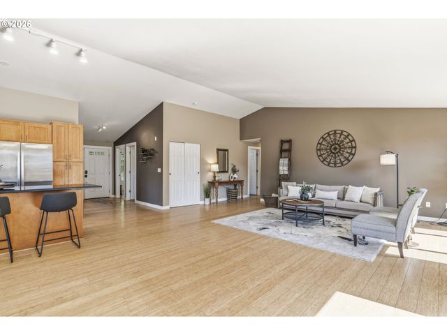 2329 Ne 380TH Ave, Washougal, WA 98671