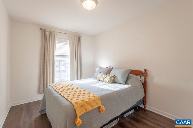 1048 SW 5TH ST, Charlottesville, VA 22902