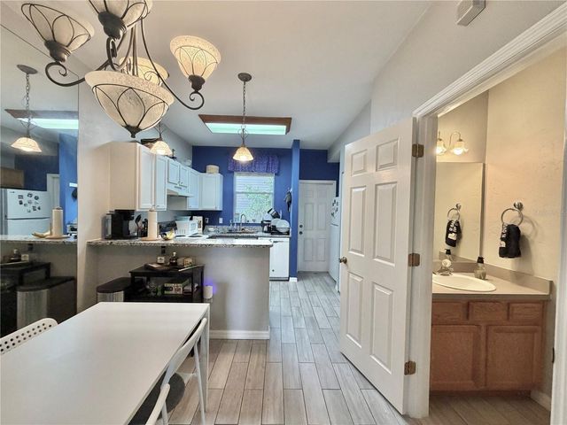 3575 SW 30TH WAY 121, Gainesville, FL 32608