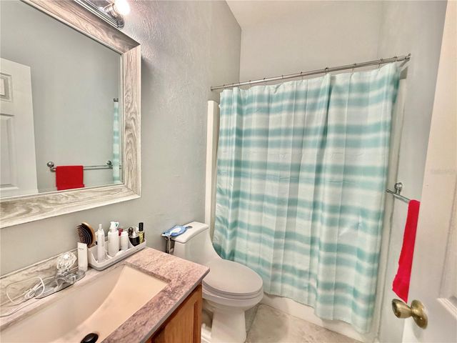 3575 SW 30TH WAY 121, Gainesville, FL 32608