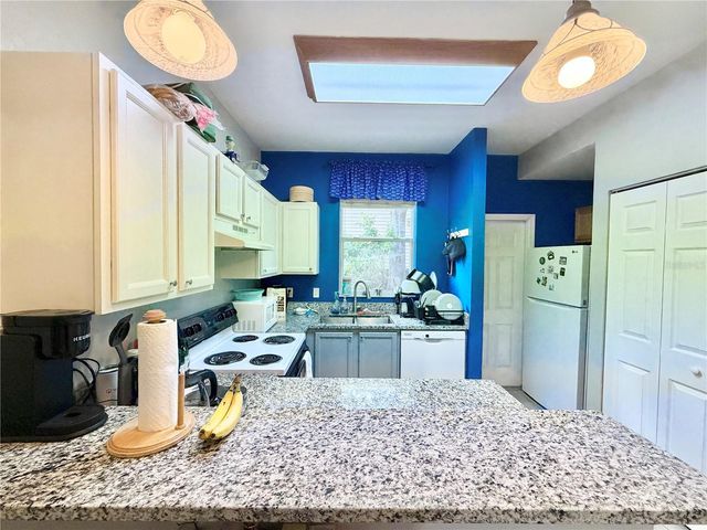3575 SW 30TH WAY 121, Gainesville, FL 32608