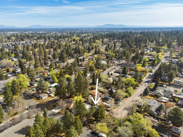 1602 NE 5th Street, Bend, OR 97701