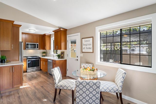 1602 NE 5th Street, Bend, OR 97701