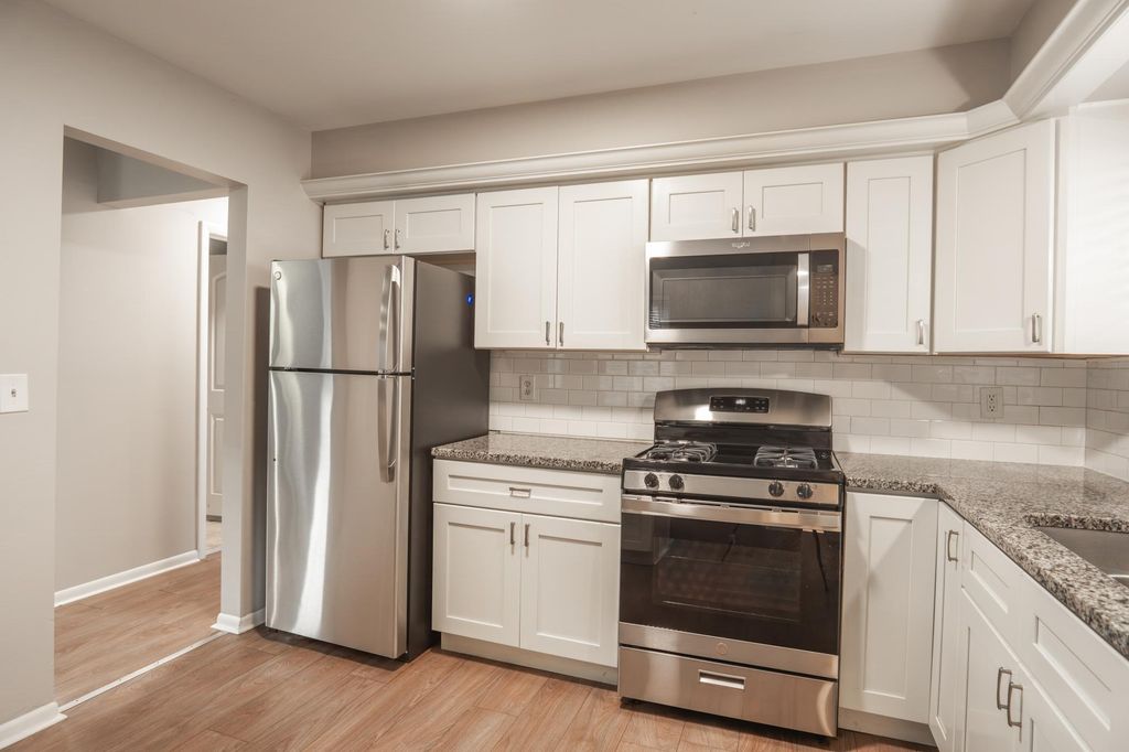 6418 Knoll Street N, Golden Valley, MN 55427 — photo 4