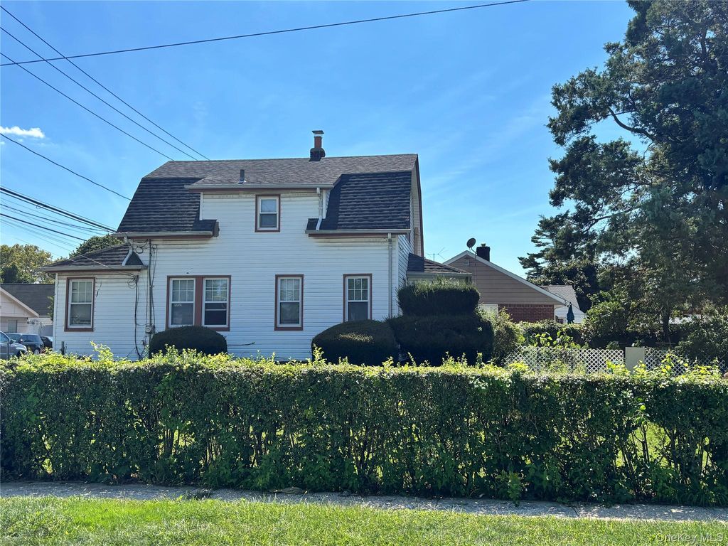 330 Baldwin Road, Hempstead, NY 11550 — photo 2