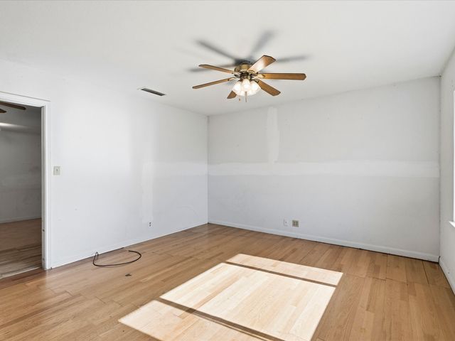 307 Depot Street, Whitesboro, TX 76273