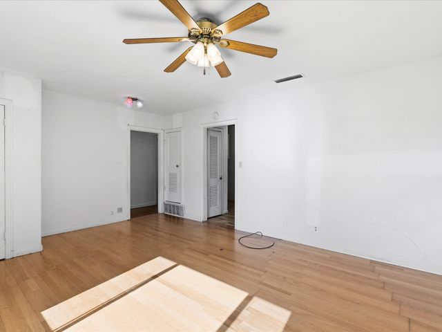 307 Depot Street, Whitesboro, TX 76273