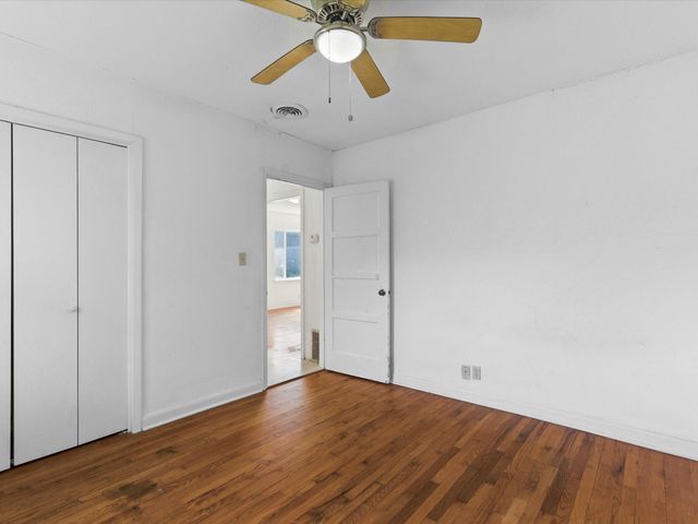 307 Depot Street, Whitesboro, TX 76273