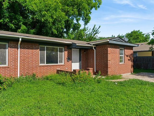 307 Depot Street, Whitesboro, TX 76273