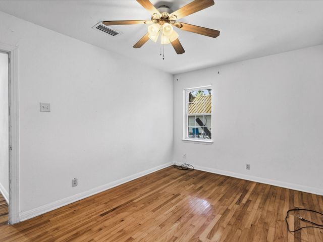 307 Depot Street, Whitesboro, TX 76273