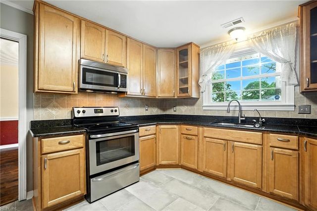813 Fontaine AVE, Norfolk, VA 23502