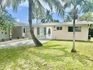 2548 Gulfstream Lane, Fort Lauderdale, FL 33312