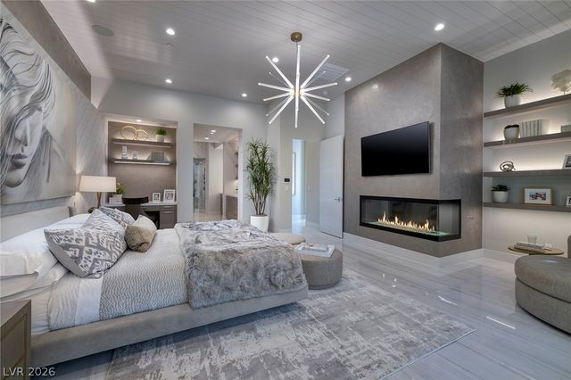 527 Overlook Rim Drive, Henderson, NV 89012
