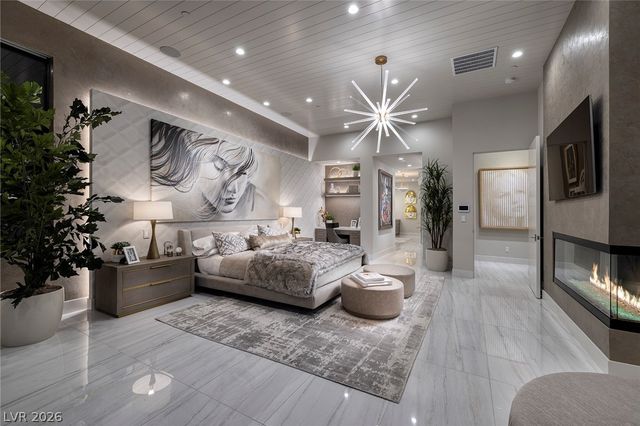 527 Overlook Rim Drive, Henderson, NV 89012