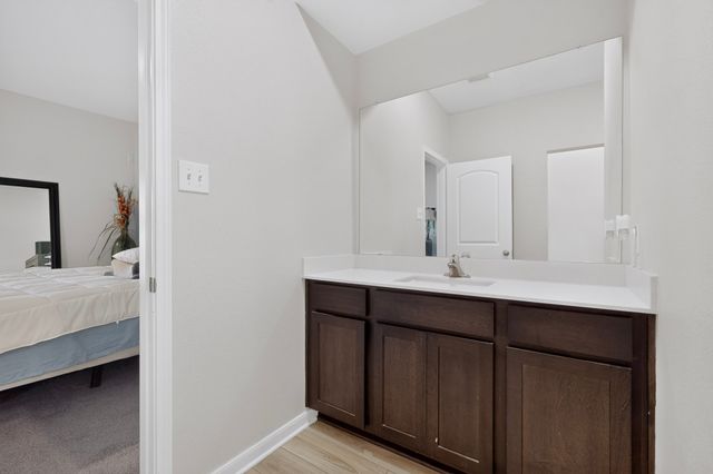 218 Banjo Trail, Newark, TX 76071