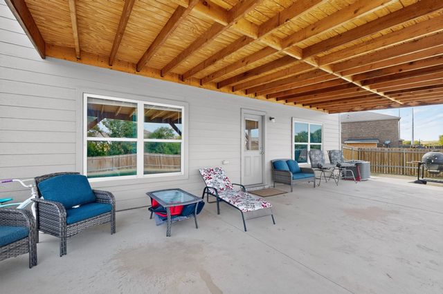 218 Banjo Trail, Newark, TX 76071