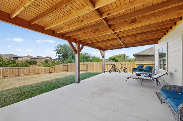 218 Banjo Trail, Newark, TX 76071