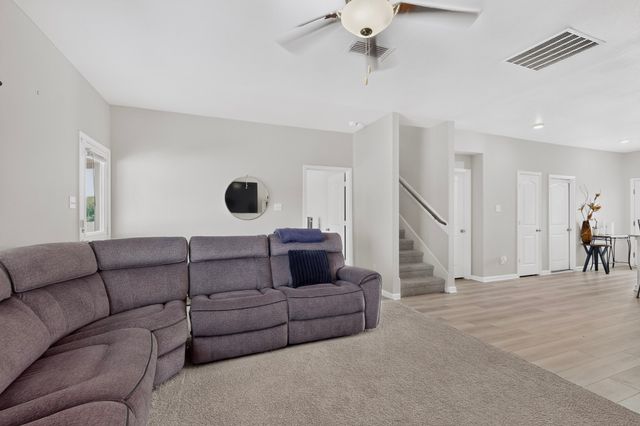 218 Banjo Trail, Newark, TX 76071