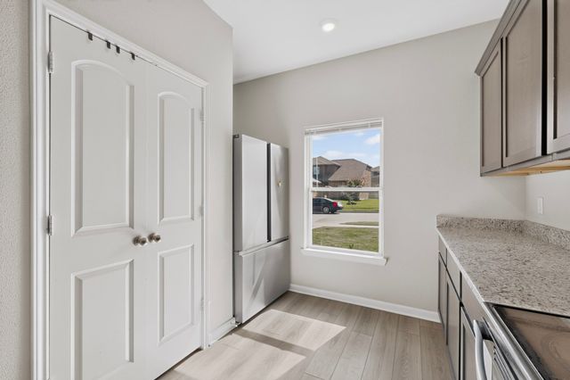 218 Banjo Trail, Newark, TX 76071